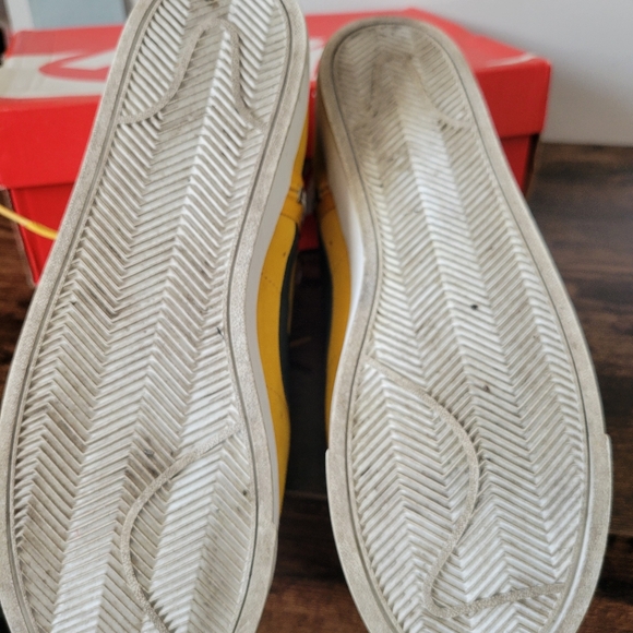 Women's size 10 Nike Blazer Mid Rebel sneakers - Picture 5 of 6